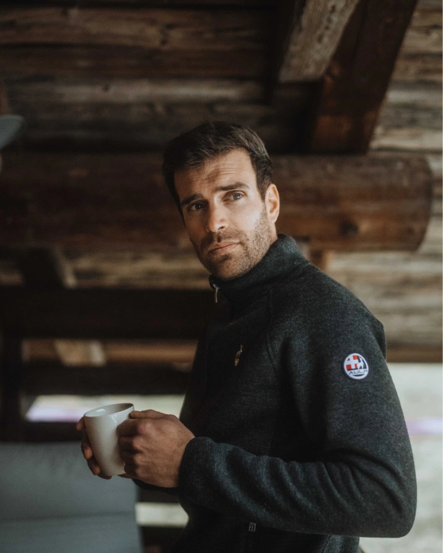 Man drinking coffee