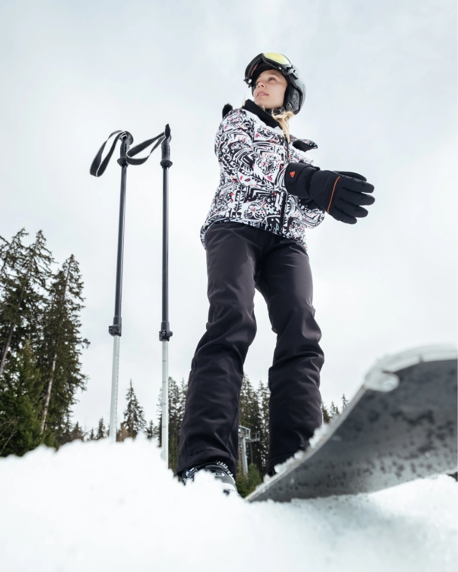 Snowboarder